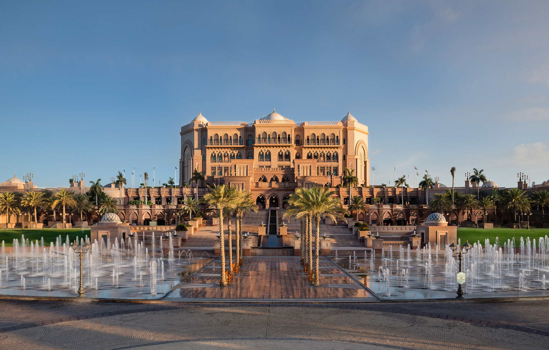 Aussenfassade eines arabischen Palastes