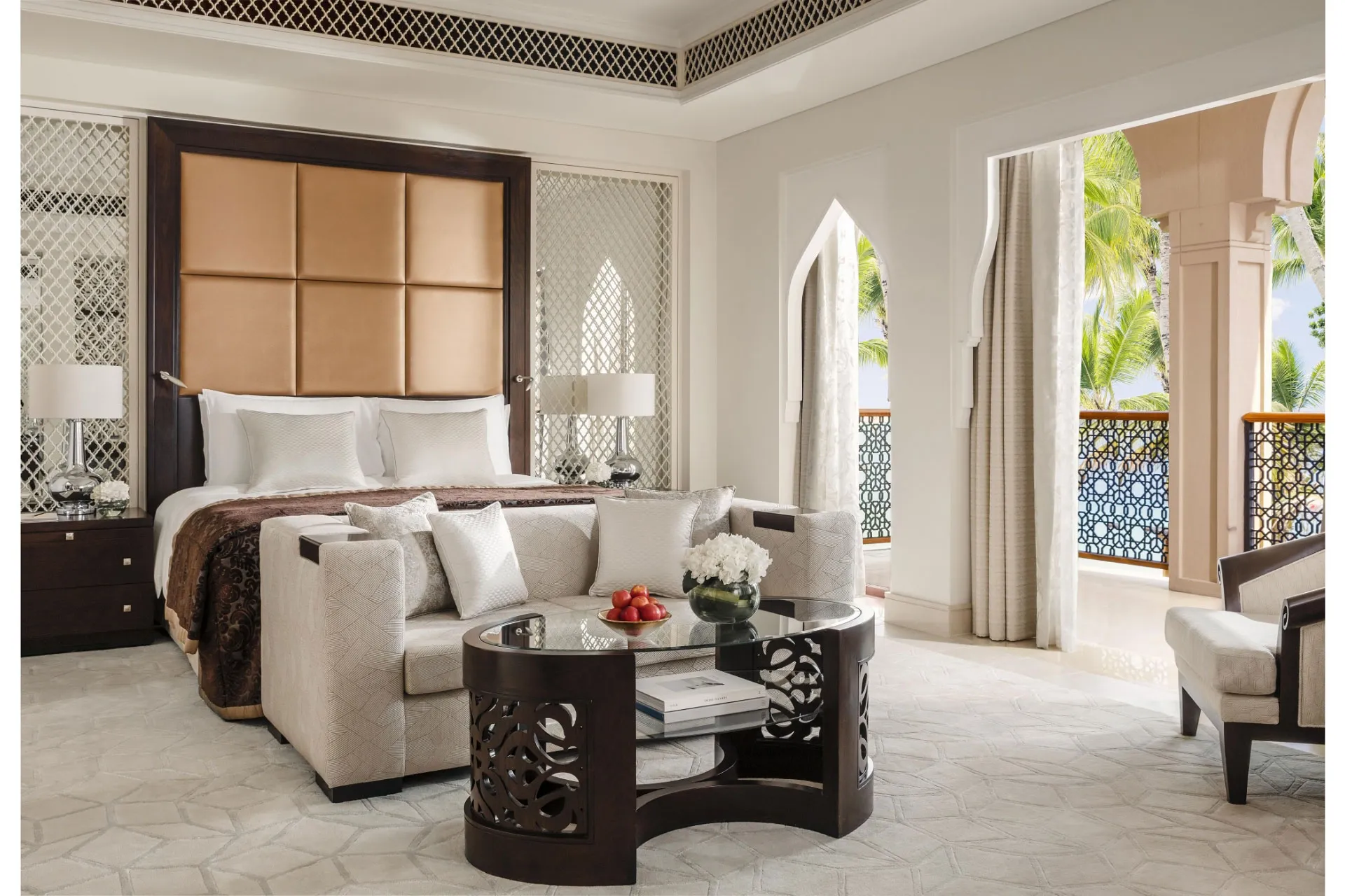Opulente Suite mit Balkon im orientalischen Stil