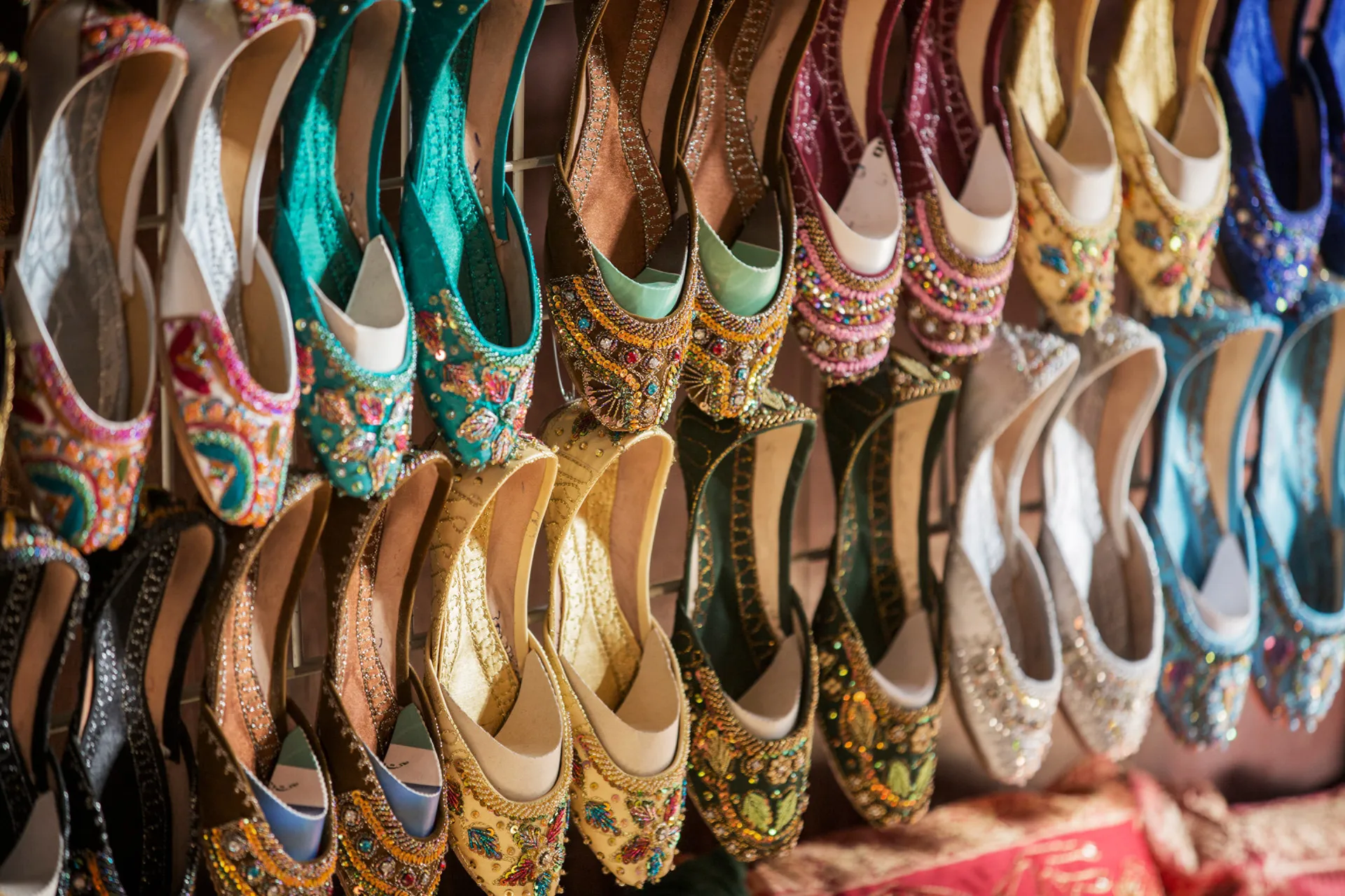 Detailaufnahme orientalischer Sandaletten