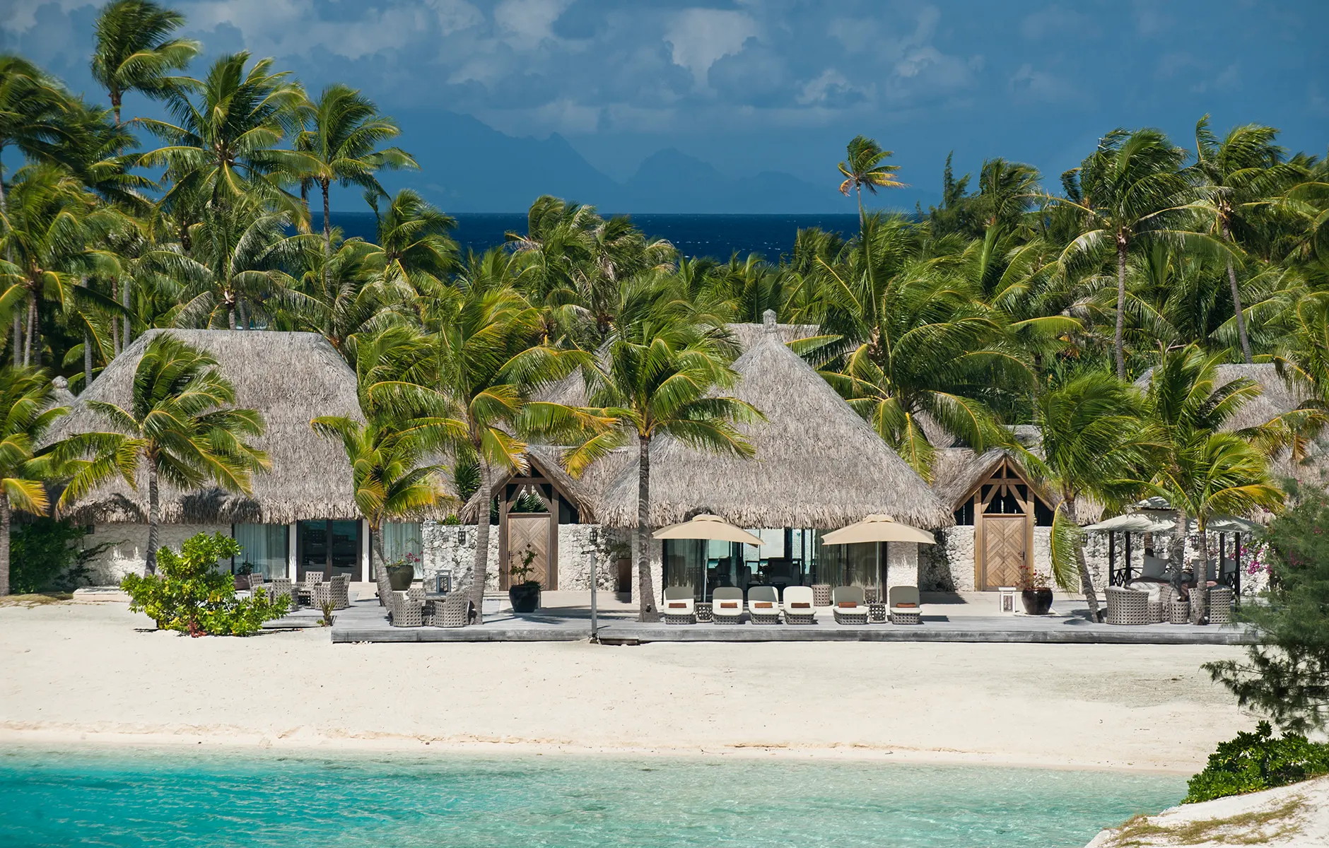 Strandvilla des St. Regis Bora Bora Resorts