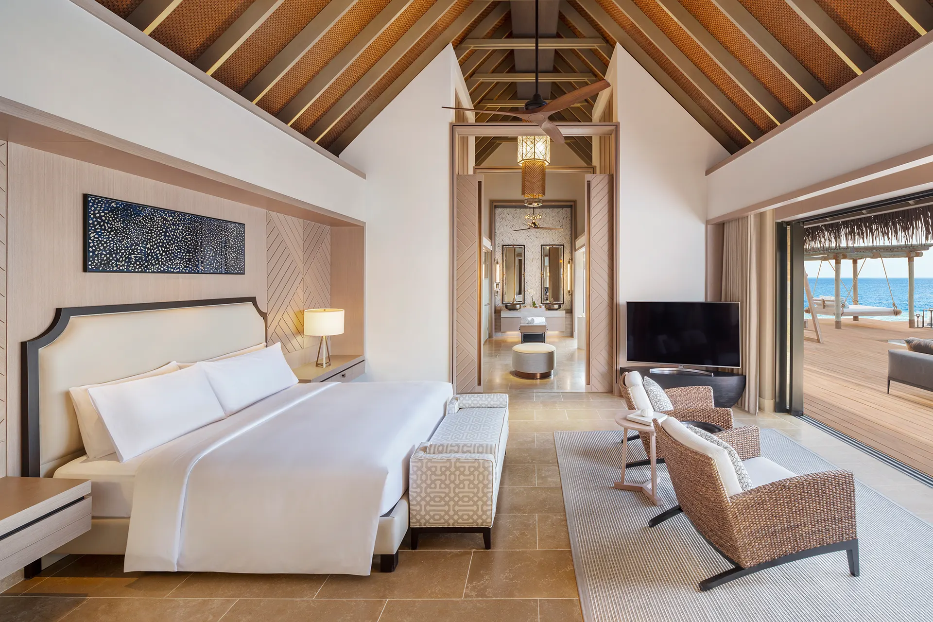 Luxuriöses Schlafzimmer im Waldorf Astoria Maldives